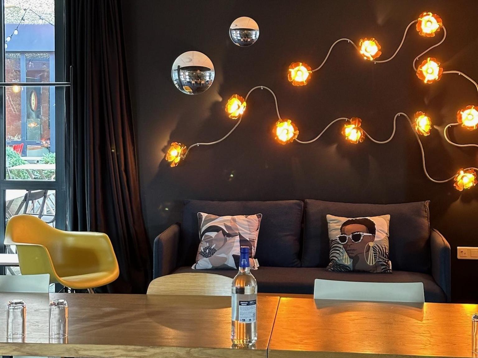 L'Echappee Belle Hotel LʼIsle-Jourdain Kültér fotó